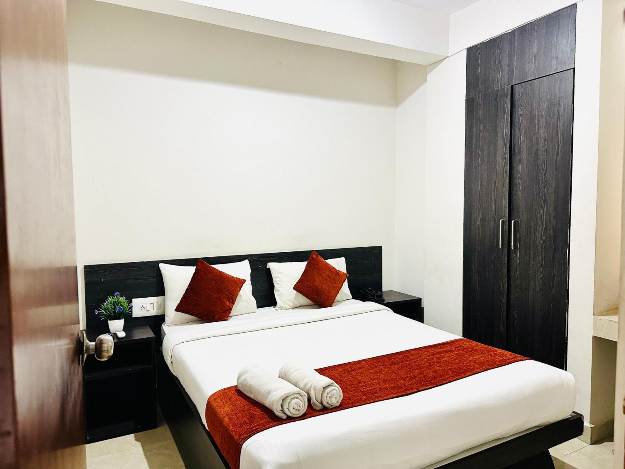 Orange Corner Hotel, Airport Pickup & Drop Available 24X7 Yelahanka Exteriér fotografie